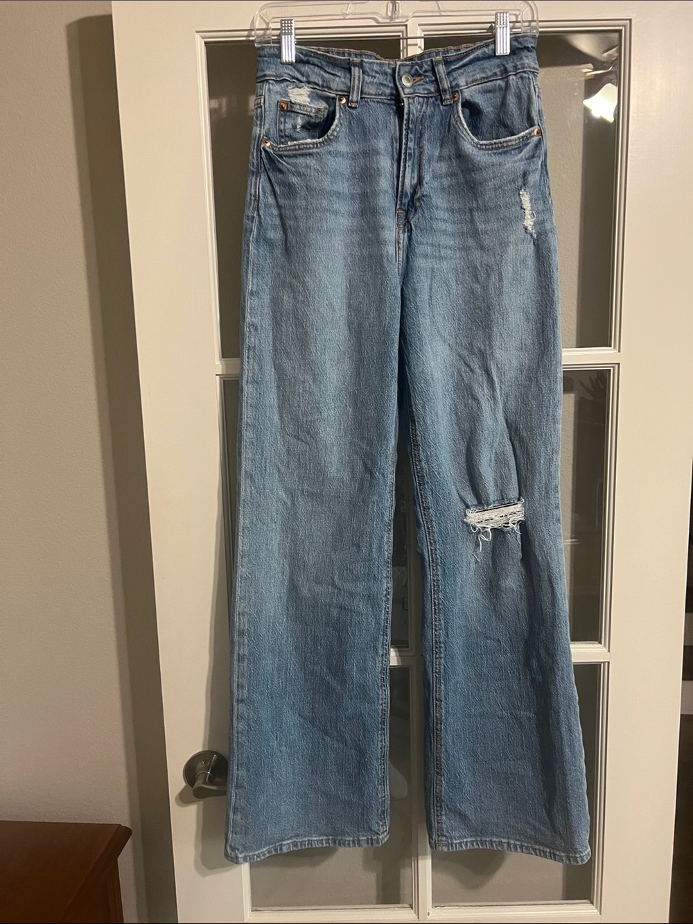 H&M Light Blue Flared Wide-Leg Jeans with Knee Distress Size 6